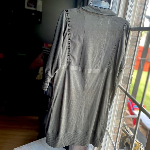 Lightweight Olive Green Shaul - Picture 3 of 5